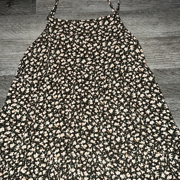 AMERICAN EAGLE LONG LINED FLORAL TANK - Picture 3 of 4